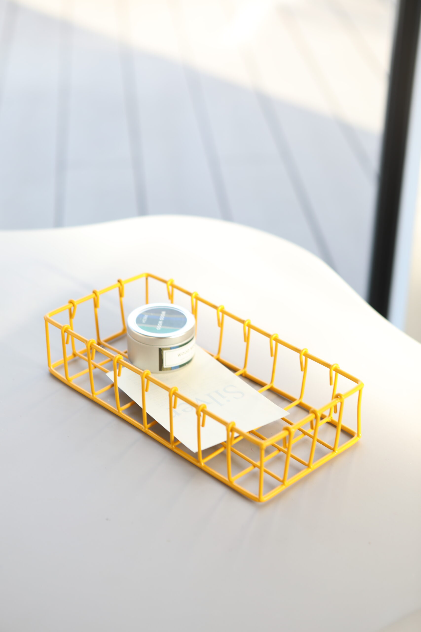 ワイヤートレイ yellow